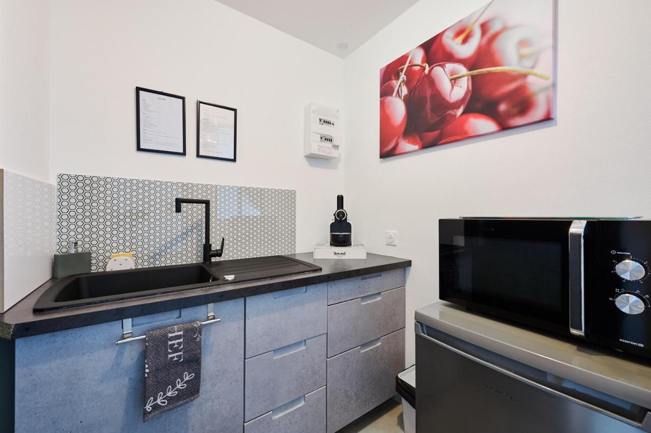 Les Pins De Talant , Au Calme En Rez De Jardin Apartment Екстериор снимка