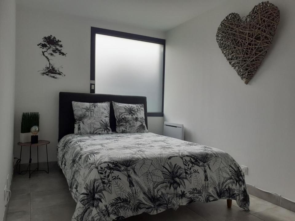Les Pins De Talant , Au Calme En Rez De Jardin Apartment Екстериор снимка